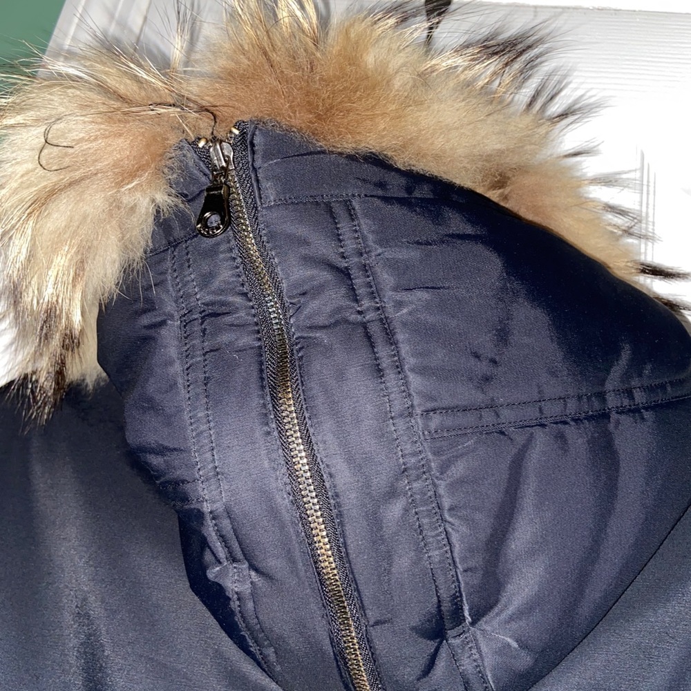 DKNY coat - Picture 5 of 9